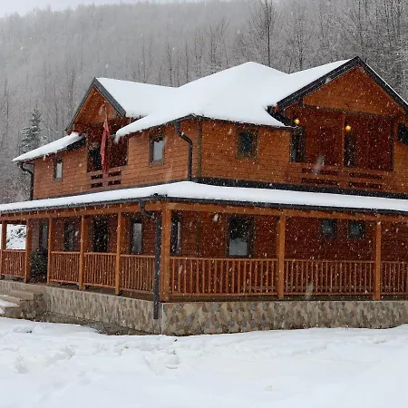 Bujtina Malaj 게스트하우스 발보너