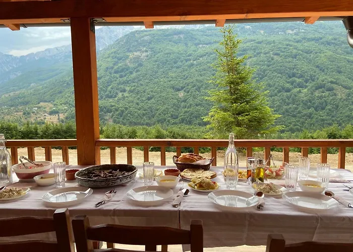 Bujtina Malaj